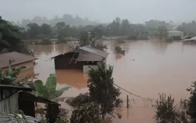 Número de mortes pelas enchentes no RS chega a 100