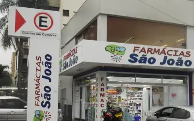 Farmácias São João disponibiliza de graça medicamentos de uso contínuo para vítimas das enchentes no RS
